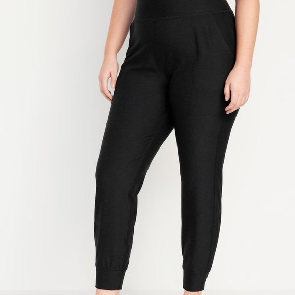 NWT OLD NAVY Extra High-Waisted Cloud+ 7/8 Color: Dark Heathered Gray - Picture 5 of 7